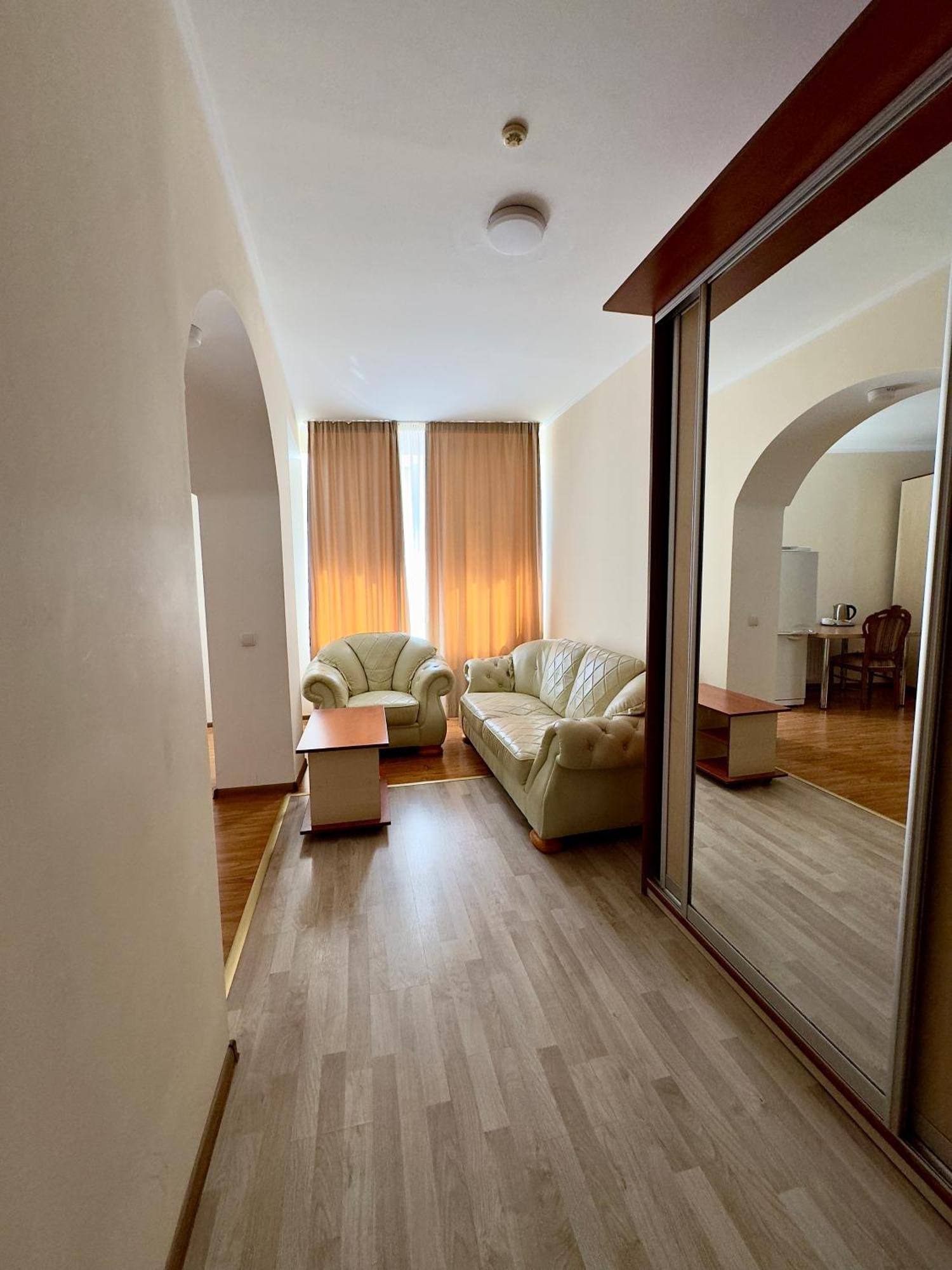 Villa Arus Chisináu Exterior foto